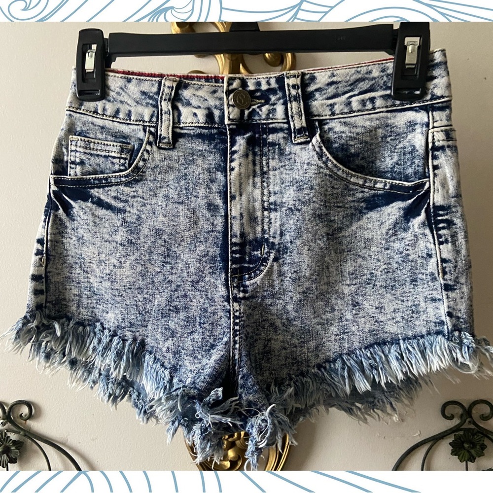 Cello Jeans- Acid Wash/Distressed Jean Shorts